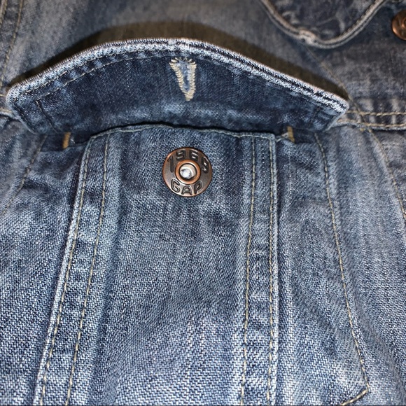 Gap Jean Jacket - Picture 3 of 9